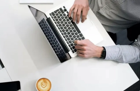 SEO優(yōu)化怎么避免網(wǎng)站降權(quán)概率